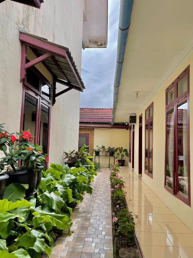 Sapo Karo Rest House Berastagi Exterior foto